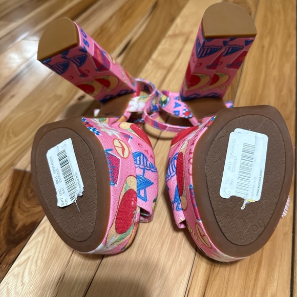 Tobias Linen Platform Heels Sandals - Picture 6 of 6